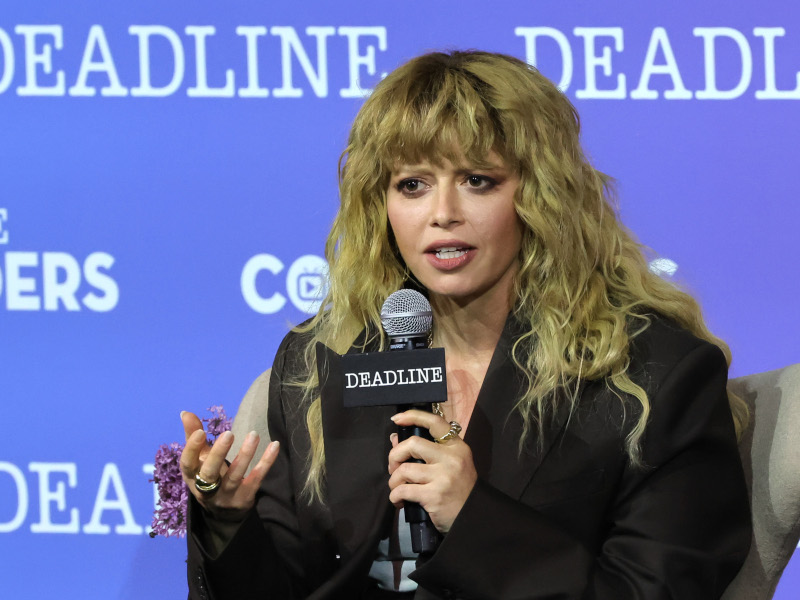 Natasha Lyonne And Fred Armisen Break Up Over A Swimming Pool